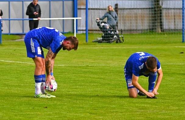 Derby se skvělou atmosférou pro sebe urvali fotbalisté Katovic