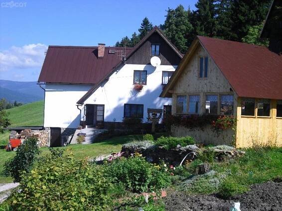 APARTMÁNY POD HOUŠTĚM foto 3