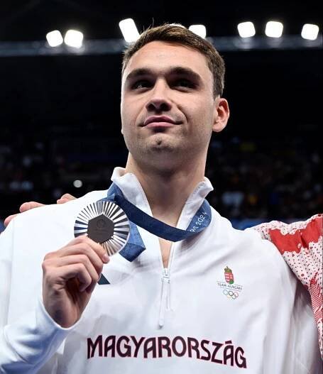 One Day in Paris, Two Silver Medals