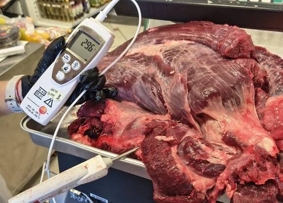Téměř 200 kg problematického masa a vnitřností v halal prodejně v Brně