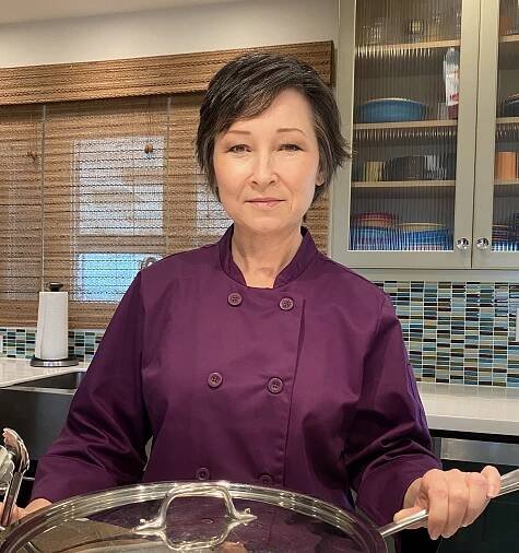 Learn to cook delicious and healthy meals at home, with your specific tastes and goals in mind. There’s never been a better time to invest in your health. Here’s how!
