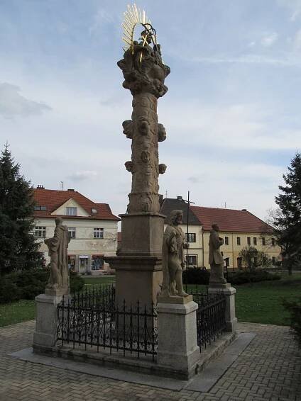 Město Touškov - počasí, ubytování, foto, obrázky, info, výlety, památky a zajímavosti