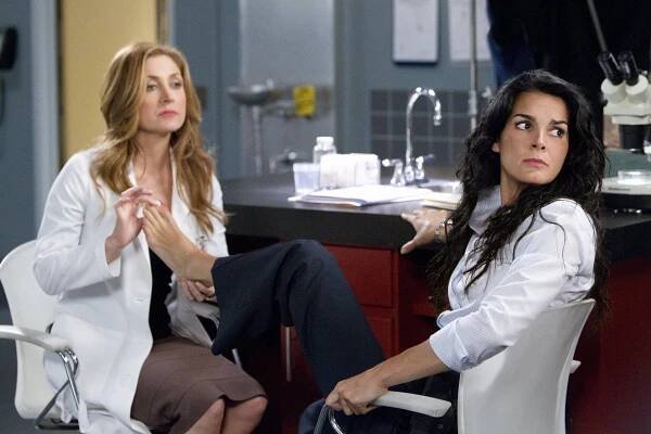 Rizzoli & Isles: Vraždy na pitevně - Můj nejhorší nepřítel (S02E08) (2011)
