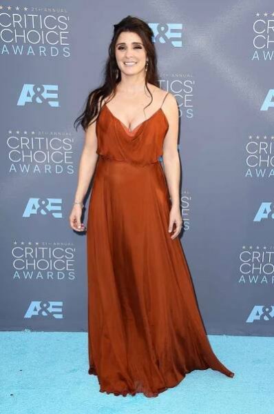Shiri Appleby