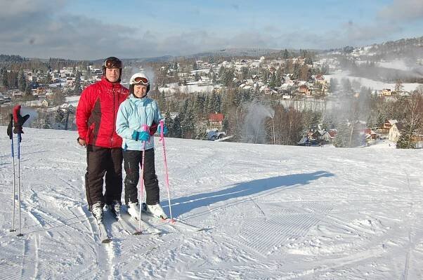 VIDEO: Podmínky na horách se rychle lepší, skicentrum naplno zasněžuje
