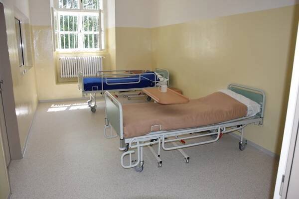 Příjmové oddělení mužů Psychiatrické nemocnice Horní Beřkovice v novém kabátu
