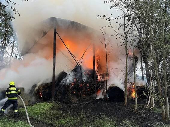 4.5.2024 – Požár zemědělského objektu, Jakubovice. | SDH Štíty