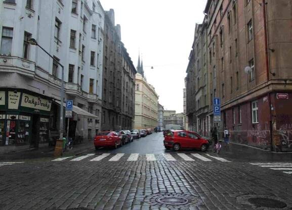 Pohled do Janovského ulice.