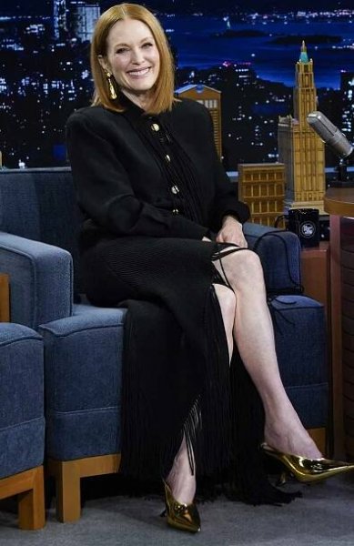 Julianne Moore during an interview on The Tonight Show Starring Jimmy Fallon