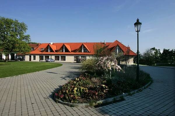 DAROVANSKÝ DVŮR WELLNESS & GOLF HOTEL - Česká Republika - Plzeňsko | Superzajezdy.cz