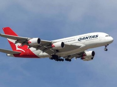 Qantas lost my luggage then charged hundreds in excess baggage: report