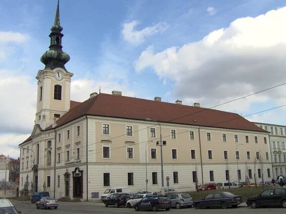 Soubor:Brno, Štýřice, klášter milosrdných bratří.jpg – Wikipedie