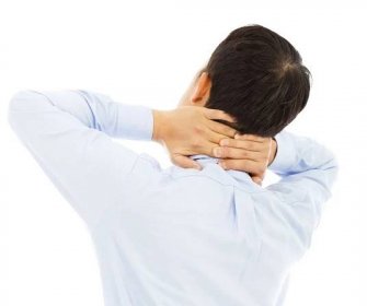 Pomoc při bolestech hlavy – cvik na protažení páteře