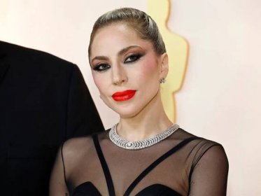 Lady Gaga praised for rushing to stumbling photographer’s aid at Oscars