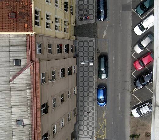 de sus in jos...