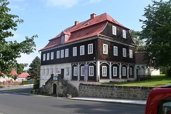 Sklářské muzeum Kamenický Šenov - Do-muzea.cz