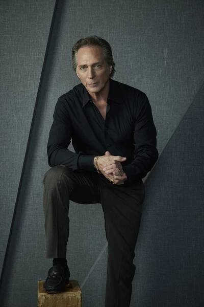 Riskantní známost - Promo - William Fichtner