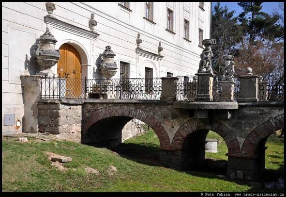 Budišov – fotografie / hrady-zriceniny.cz