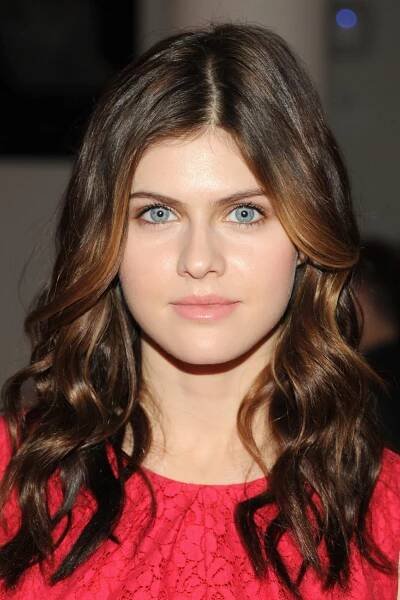 Alexandra Daddario: Age, Height, Biography, Family, Affairs & More