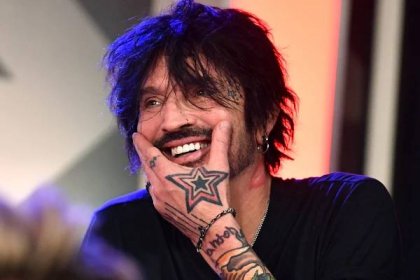 Tommy Lee is an original member of Mötley Crüe, a heavy metal band formed in the 1980s