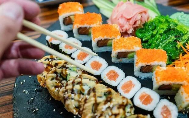 Slevomat: Sushi sety s 26 až 85 ks: losos,.. - Skrz.cz