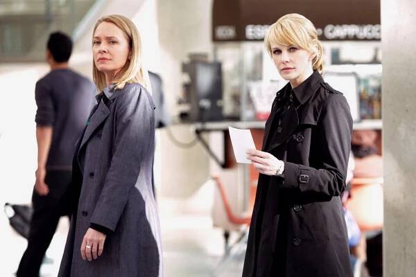Odložené případy - Kulka - Z filmu - Susanna Thompson, Kathryn Morris