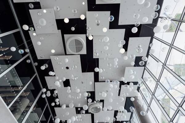 ARCHITECT+ | Dynamická instalace společnosti Preciosa Lighting v O2 Universum