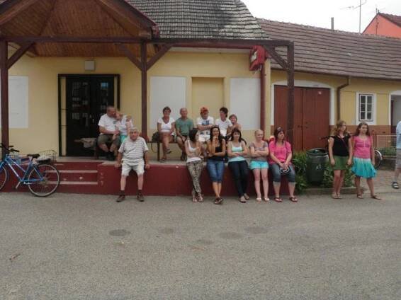 1. srpen 2014 - Stavění hodové máje
