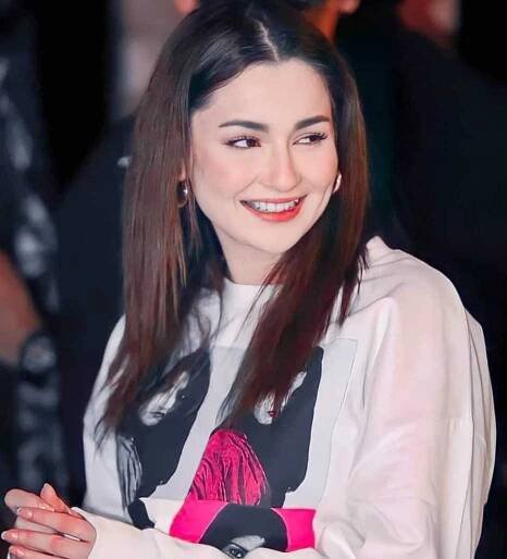 Hania Aamir HD Photo