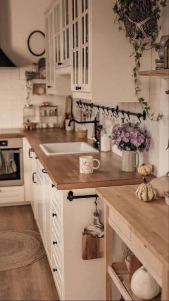 Wood Working Guide | Renovação de cozinha, Cozinhas, Cozinhas modernas