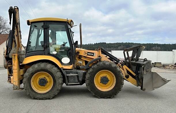 JCB 4CX traktorbagr (SPZ) CZECHMAT.CZ