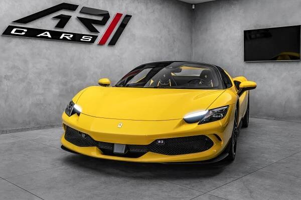 Ferrari 296 GTS Lift, Alcantara, AFS, Two-tone