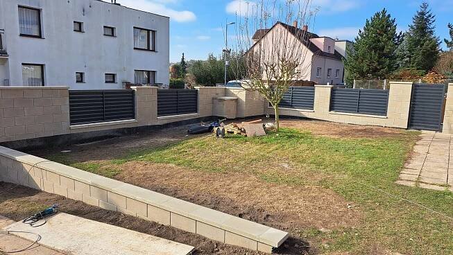 Oplocení , betonové ploty a opěrné zdi Kladno -