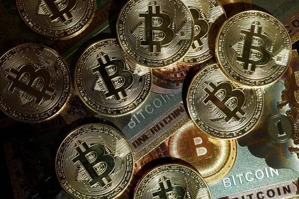 Bitcoinová kauza: soud nechal smazat jen tři počítače. Osm zašifrovaných zařízení vrátil neporušených