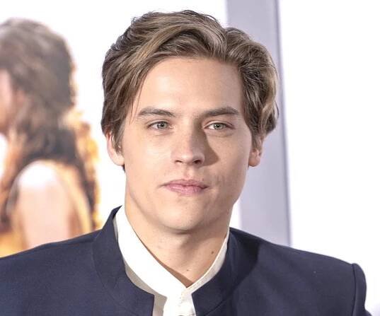 Dylan Sprouse Biography - Facts, Childhood, Family Life & Achievements
