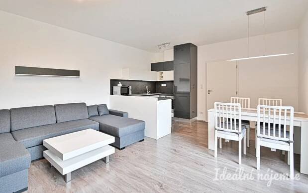 2+kk, Kaunicova, Slavkov u Brna, 61 m²