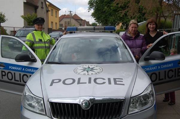 Policie v MŠ - Oficiální stránka MŠ Velký Osek