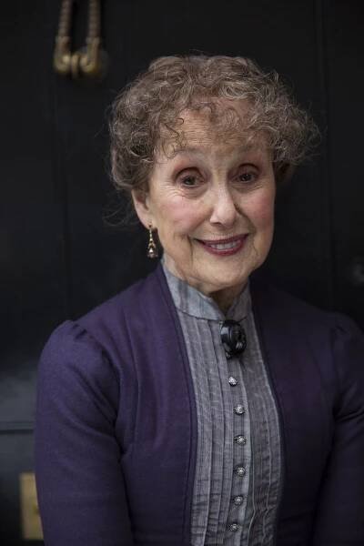 Una Stubbs - Sherlock: Přízračná nevěsta - Promo