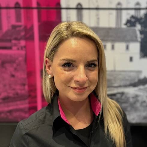 Eva Čermáková - Náš tým - MOBILIE - partnerské prodejny T-MOBILE