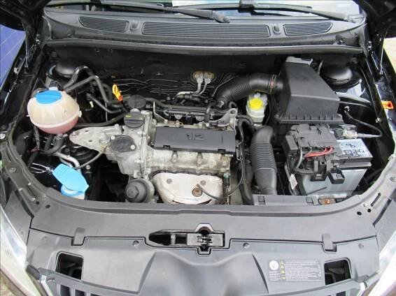 Škoda Fabia 1,2 HTP 44kW Nové rozvody a olej