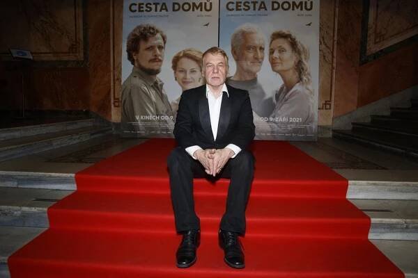 Režisér Tomáš Vorel o filmu Džob: Vloupali jsme se do metra v Berlíně! Ale nejlepší spratek byl Mádl