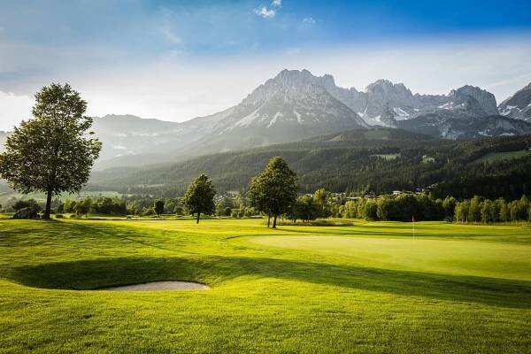 Ellmau_Golfschlaeger_Wilder Kaiser