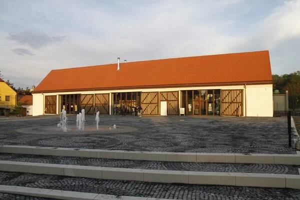 VINAŘSKÁ STODOLA, VALTICE