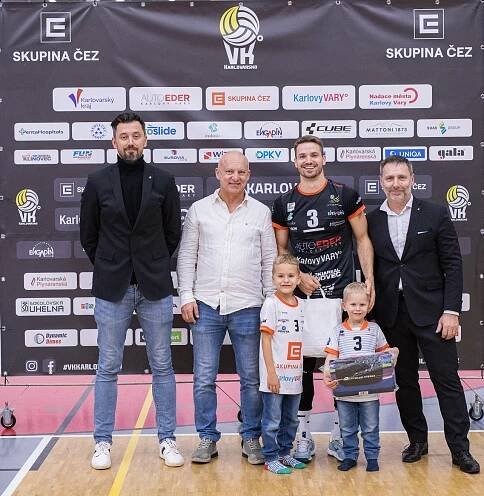 Foto: MVP zápasu (7.kolo) - Daniel Pfeffer a Michal Kriško