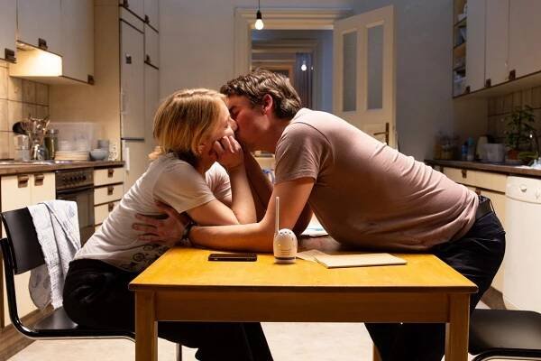Ne! - Z filmu - Anna Brüggemann, Alexander Khuon