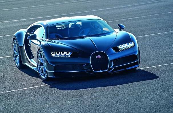 Bugatti Chiron je tu! - VW Scene