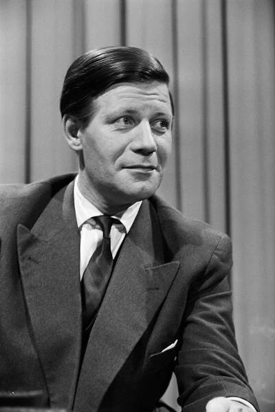 Staatsmann und Hanseat - Helmut Schmidt zum 90.! (2015)