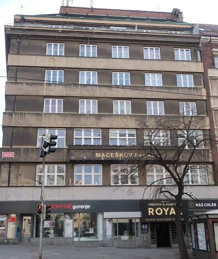 Maceškův palác, Vinohradská čp. 2165/48