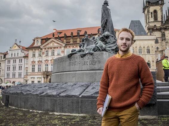 Mikuláš Minář a spol. přivedli nespokojené občany také třikrát na Staroměstské náměstí. (Foto: Honza Mudra)