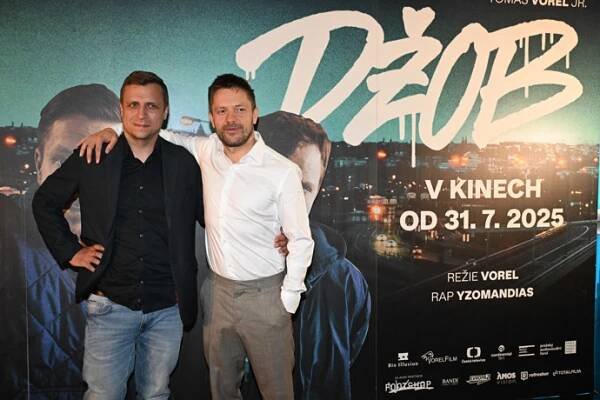 FOTO: Tomáš Vorel ml. a Jirka Mádl se vrací ve filmu Džob. – stránka 6